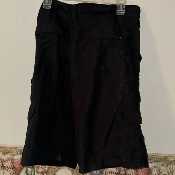 NWT- Men’s Denali Cargo Shorts - Picture 4 of 4